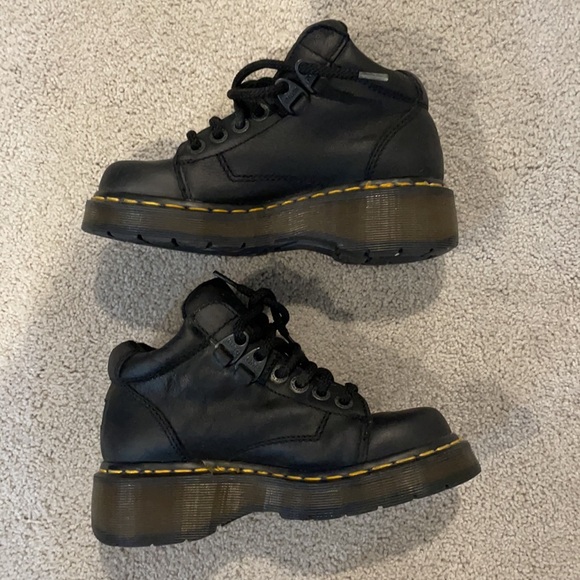 Dr. Martens- these are vintage in perfect condition. Size 3 - Picture 2 of 11